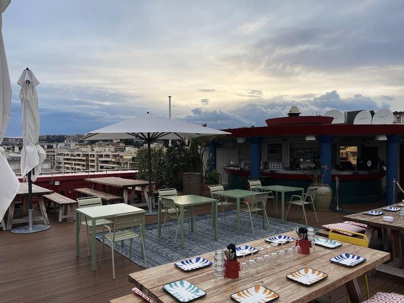 Roof top de l'hôtel Marriott — livré