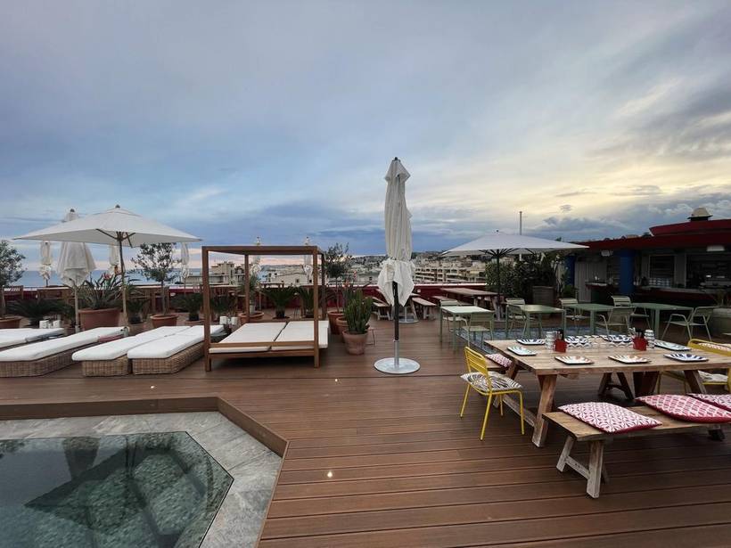 Roof top de l'hôtel Marriott — livré