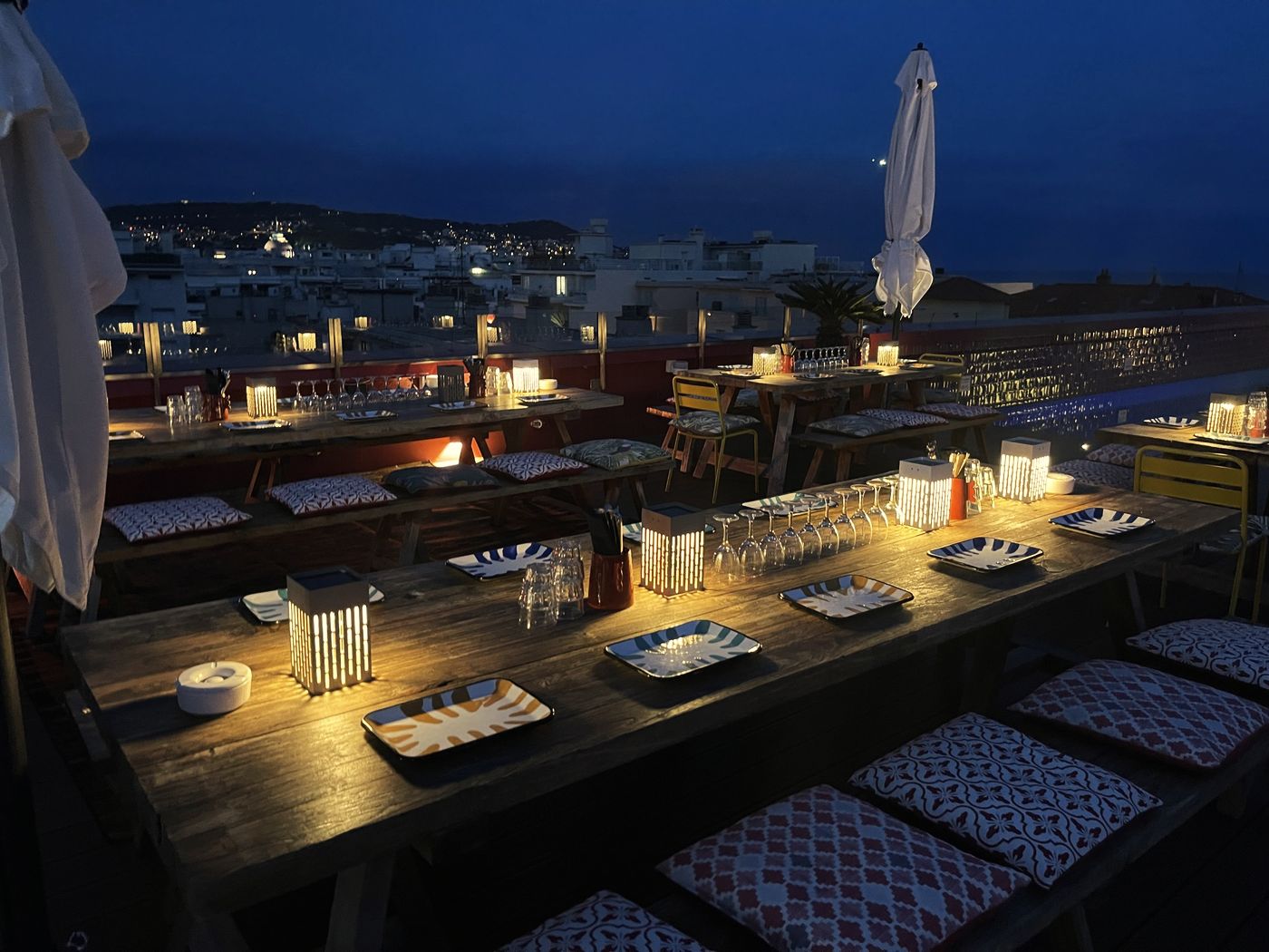 Roof top de l'hôtel Marriott à la tombée du jour